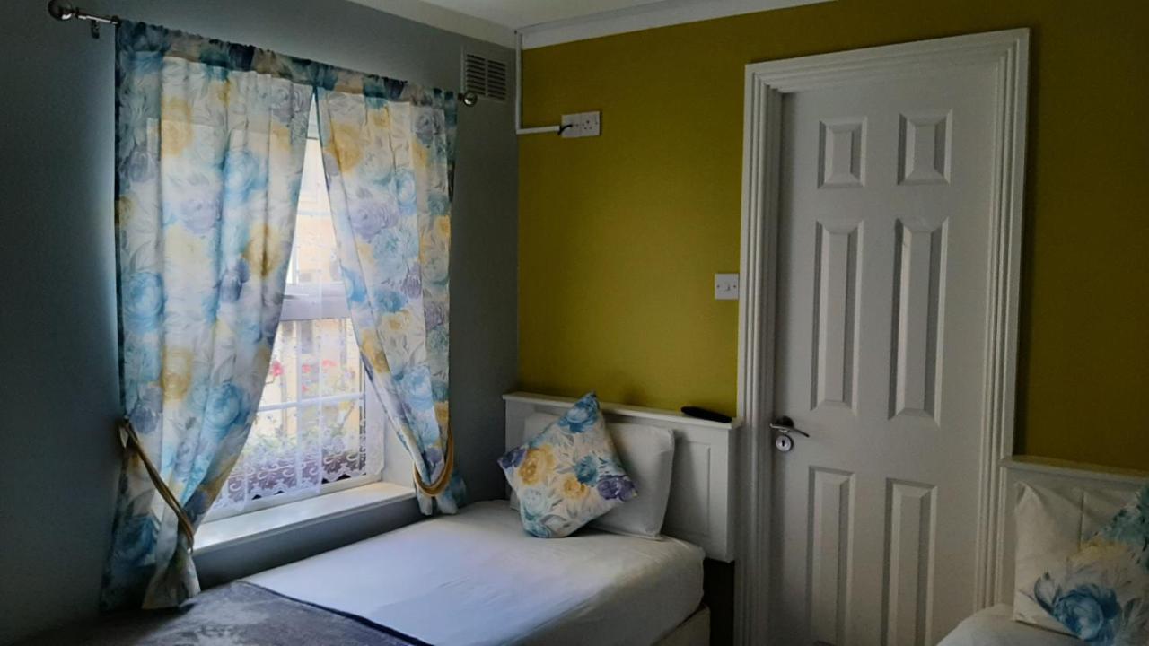 Hotel The 'Rafter'S Gastropub Kilkenny Esterno foto